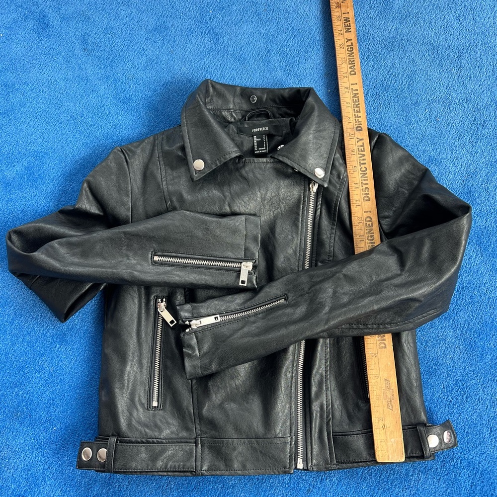 Forever 21 faux Black Leather Moto Jacket Asymmetrical Design